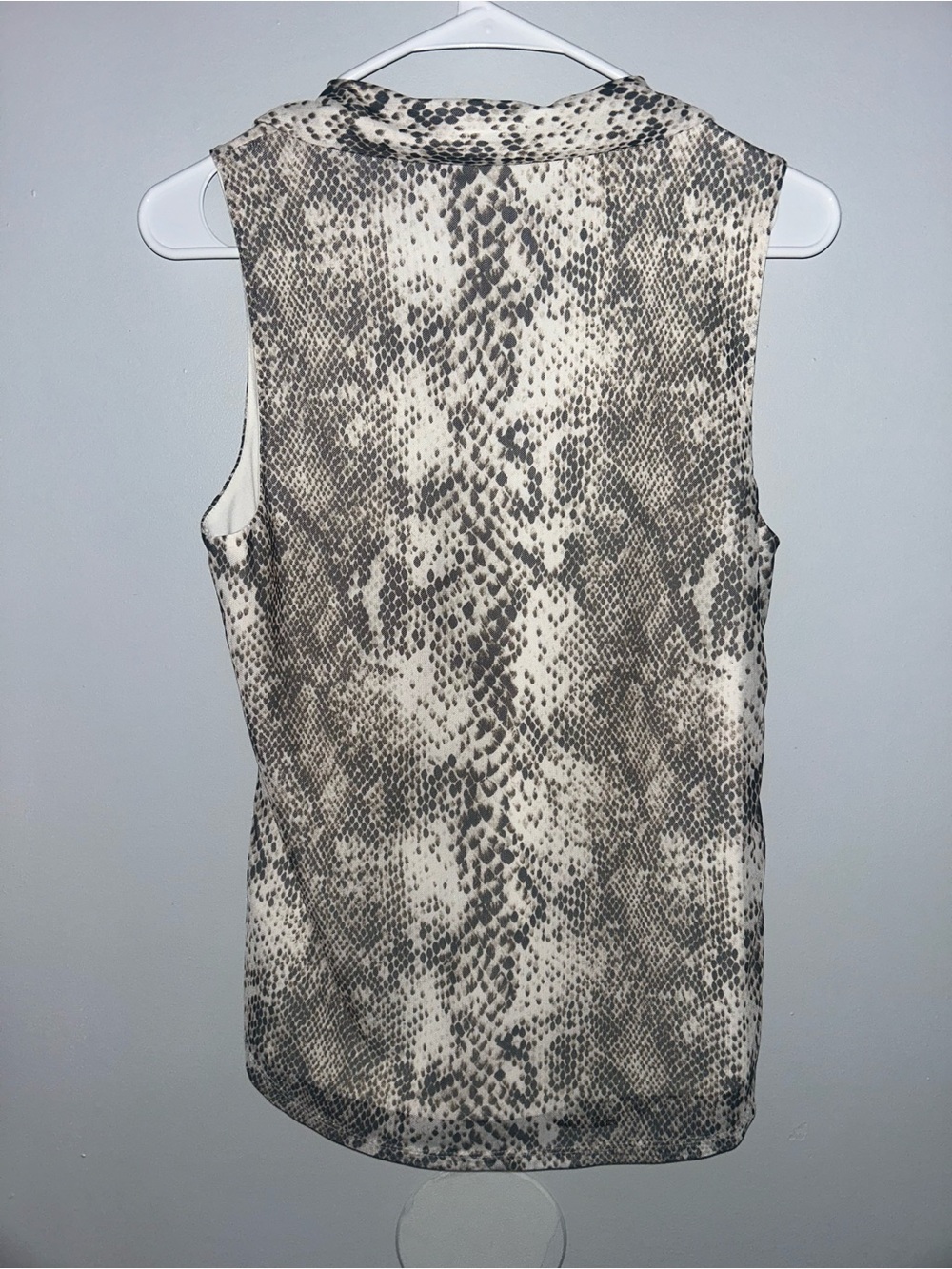 Cable & Gauge Beige and Black Snake-Print Sleeveless Blouse - Picture 3 of 3